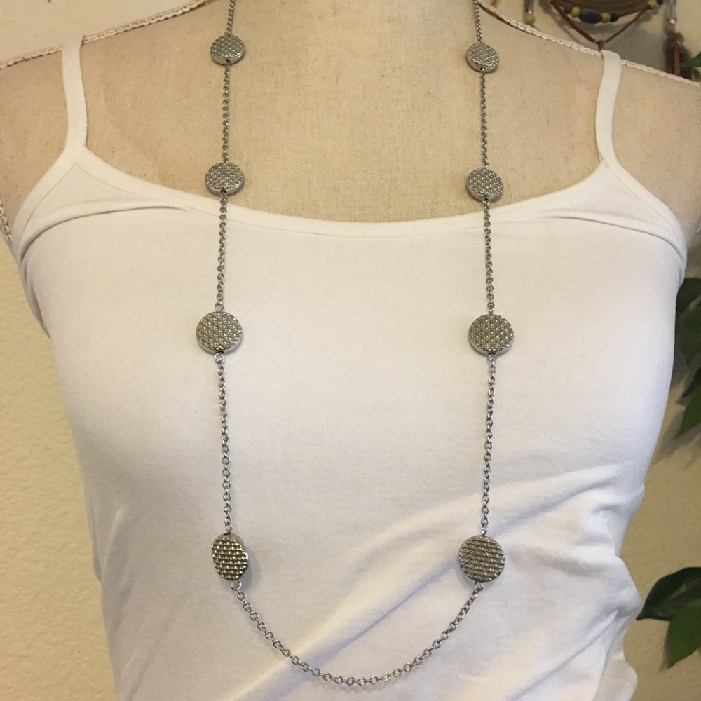 Charming Charlie silver tone basket weave necklace